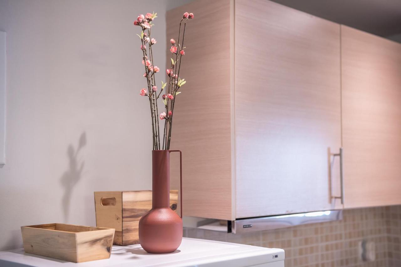 Sunny Studio With Starlight Balcony Athens Ngoại thất bức ảnh